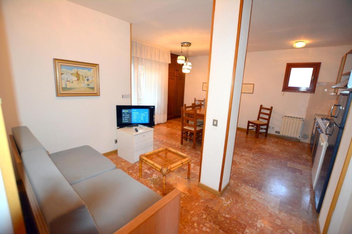 Lignano Exclusive With Pool Apartamento Lignano Sabbiadoro Exterior foto