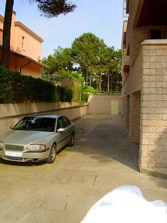 Lignano Exclusive With Pool Apartamento Lignano Sabbiadoro Exterior foto